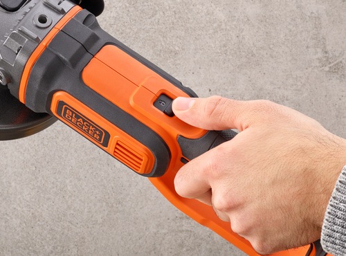 Black and Decker - 18V 40 Ah LIION   - BCG720M1