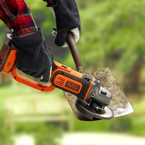 Black and Decker - 18V LIION       - BCG720N