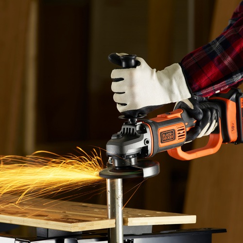 Black and Decker - 18V LIION       - BCG720N