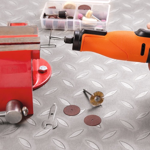 Black and Decker - 72V     52    - BCRT8IK