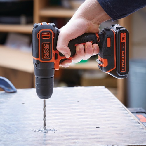 Black and Decker - 18V      200mA - BDCD18