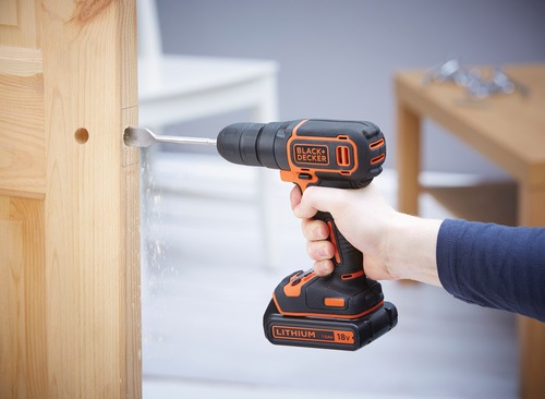 Black and Decker - 18V      400mA   - BDCD18K