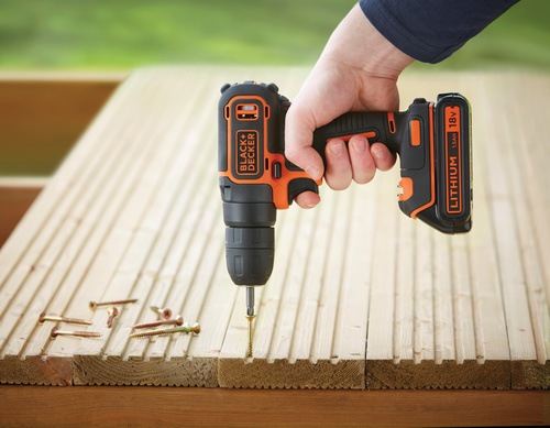 Black and Decker - 18V      400mA   - BDCD18K