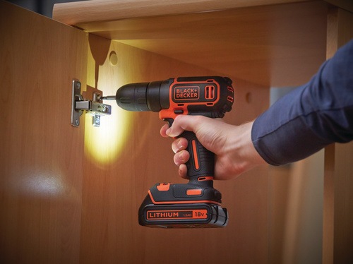 Black and Decker - 18V      400mA   - BDCD18K