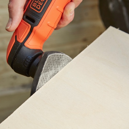 Black and Decker - 12V    USB  - BDCDS12N