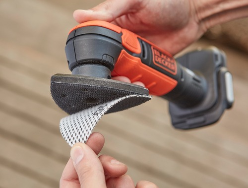 Black and Decker - 12V    USB  - BDCDS12N