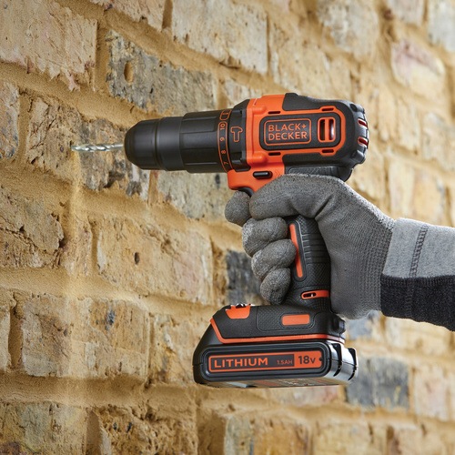 Black and Decker - 18V   2 400mA 2 - BDCHD18KB
