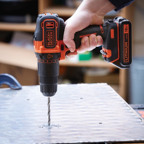 Black and Decker - 18V   2   104  - BDCHD18S1A