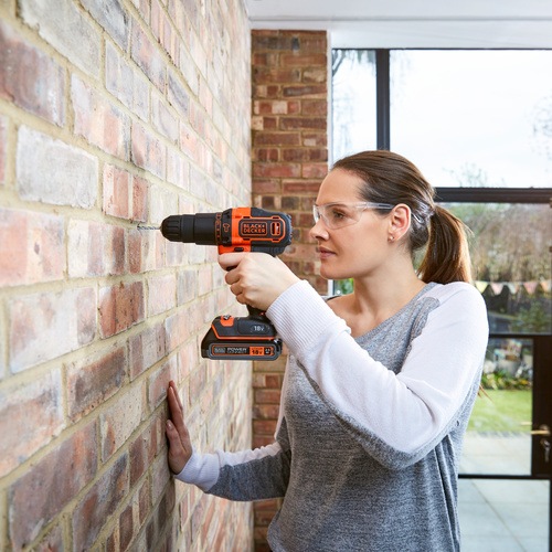 Black and Decker - 18V   2   104    19 - BDCHD18S1KA