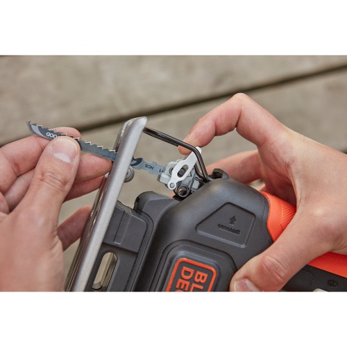 Black and Decker - 12V   USB    - BDCJS12N