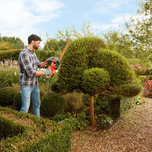 Black and Decker - 420W    45cm - BEHT201