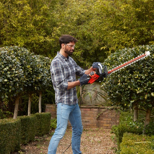 Black and Decker - 550W     60cm - BEHTS451