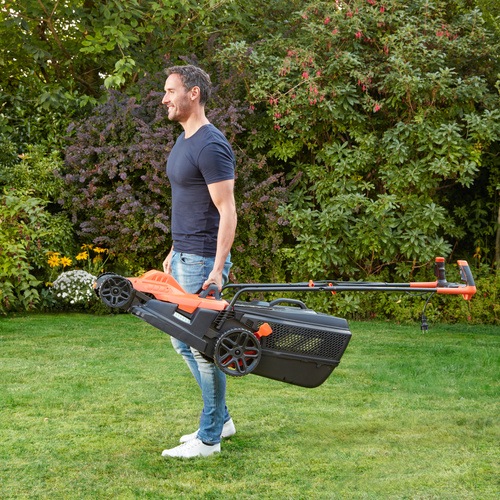 Black and Decker - 1800W       - BEMW481BH