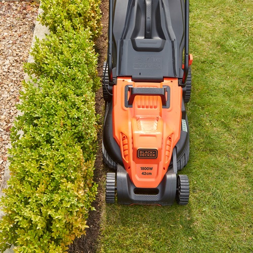Black and Decker -   1800W 42cm   EasySteer - BEMW481ES