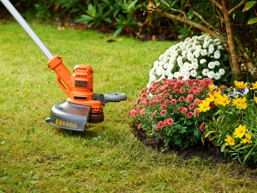 Black and Decker -   550W AFS Strimmer 30cm - BESTA530