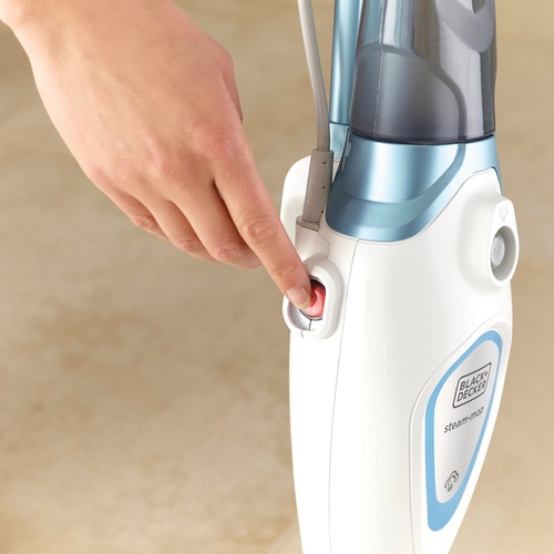 Black and Decker - 1300W steammop   - FSM1605