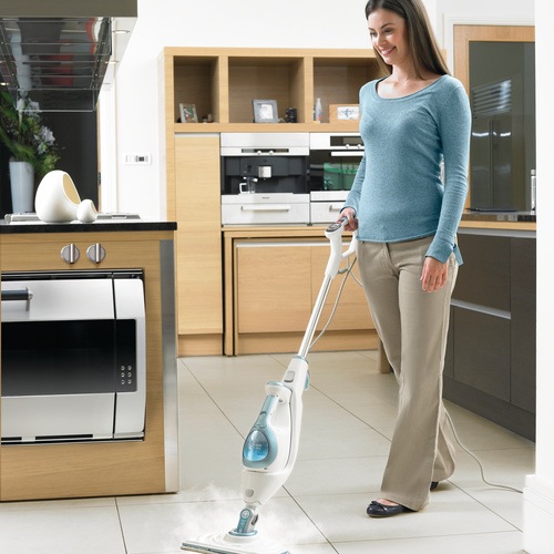 Black and Decker - 1600W  steammop Deluxe 2       Steambuster - FSMH1621