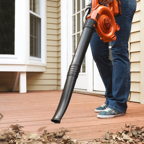 Black and Decker - EL 18V LiIon Cordless Sweeper 20Ah - GWC1800L20