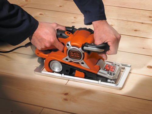Black and Decker - 750W  75mm x 533mm   - KA89EK