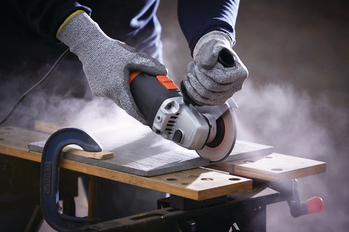 Black and Decker - 750w 115mm   - KG711