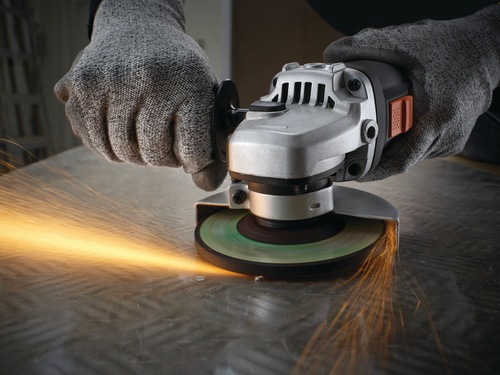 Black and Decker - 900w 125mm     - KG912K