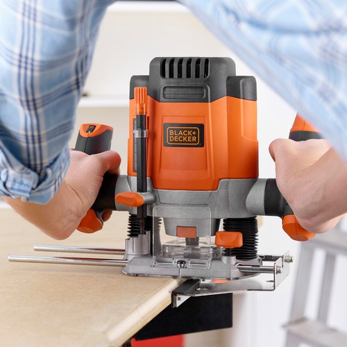 Black and Decker - 1200W   635mm - KW1200E