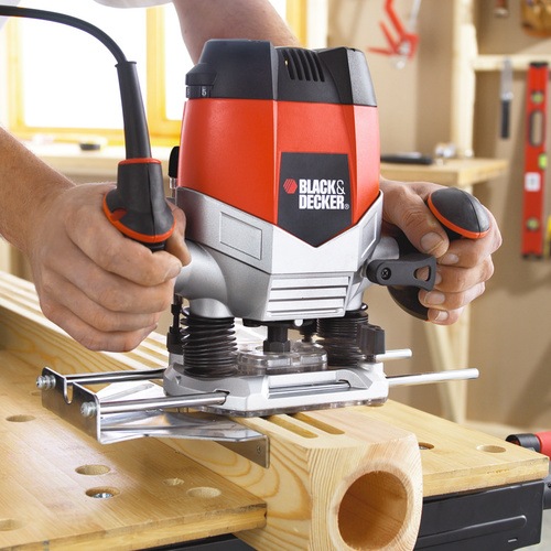 Black and Decker - 1200W 14   5  - KW900E