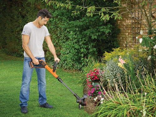 Black and Decker -  18V 28CM    1A  - STC1820EPCF