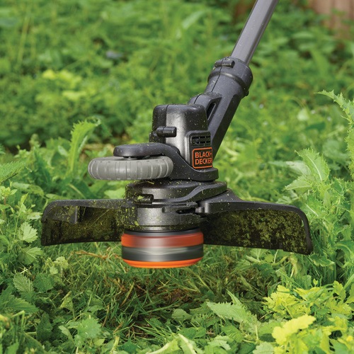 Black and Decker -  18V 28CM    1A  - STC1820EPCF
