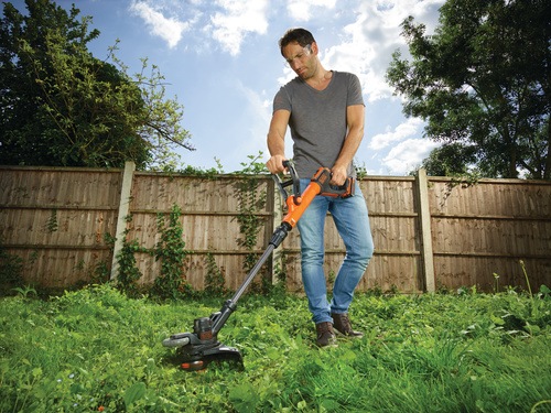 Black and Decker -  18V 28CM    1A  - STC1820EPCF