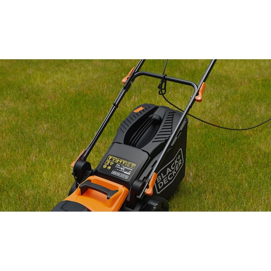 Close up view of the BLACK+DECKER BEMWP340 34cm 1400W Corded Mower 2-point folding handles