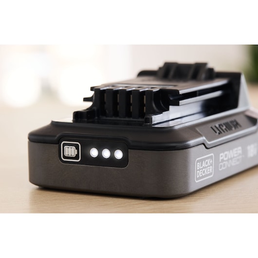 The illuminated state of charge display of the BLACK+DECKER® POWERCONNECT™ 18V 2.0 Ah State of Charge Li-ion Battery
